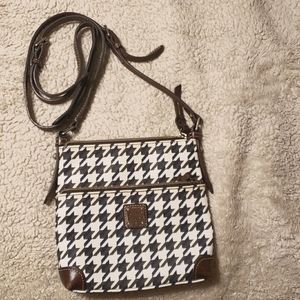 Dooney & Bourke Houndstooth Shoulder Handbag Purse